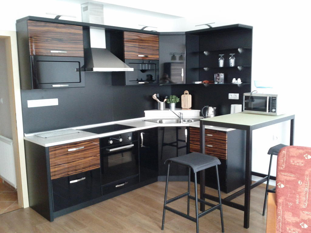 Apartman Residence Nabrezi Beroun  Oda fotoğraf