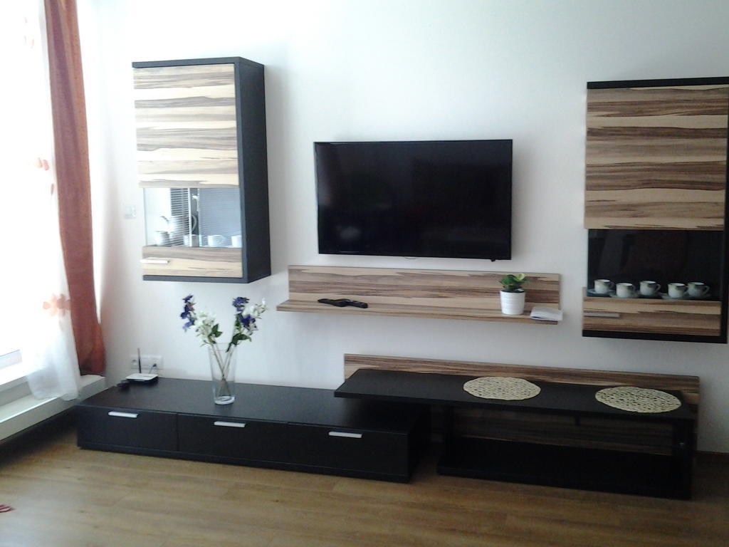 Apartman Residence Nabrezi Beroun  Oda fotoğraf