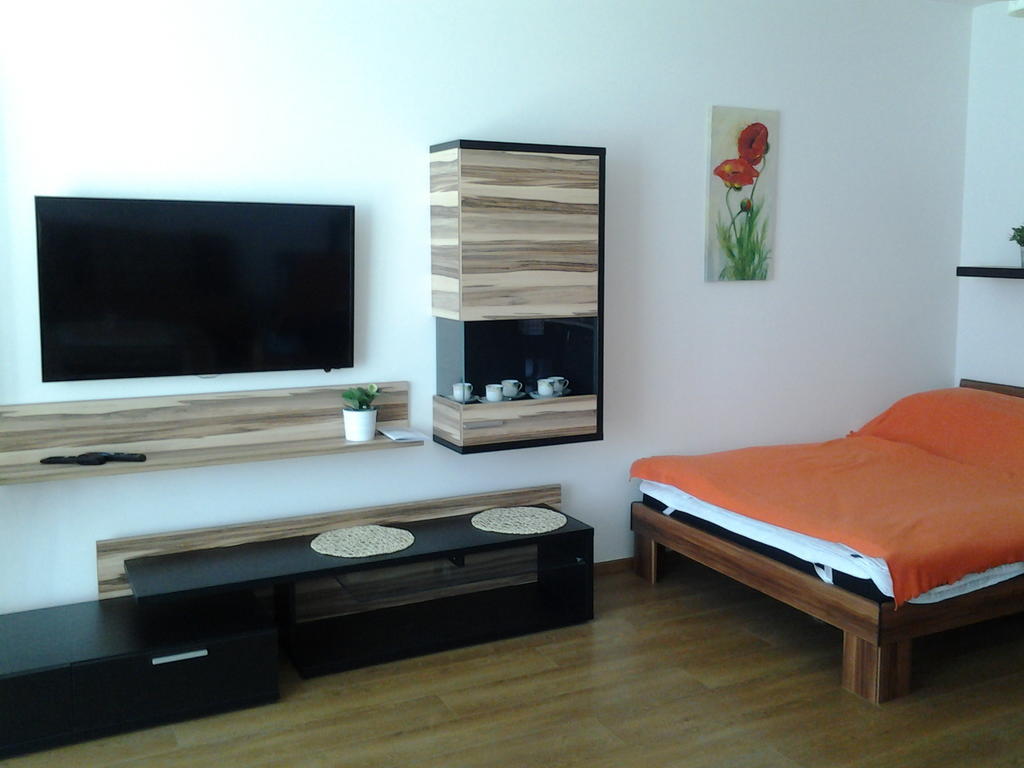 Apartman Residence Nabrezi Beroun  Oda fotoğraf